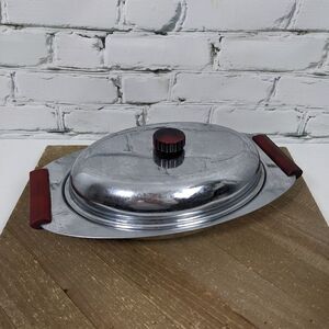Glo Hill Gourmates casserole dish with Cherry Bakelite handles, Stainless